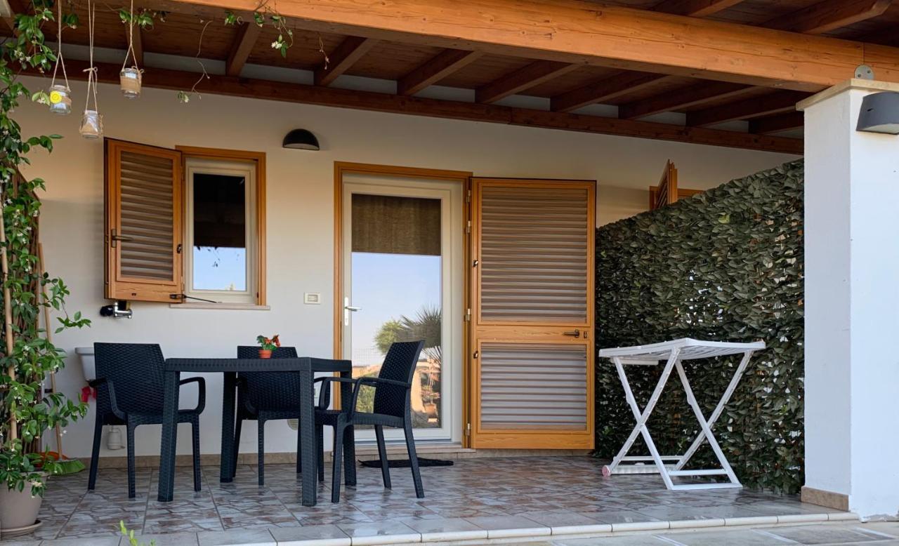 Masseria Capece Bed & Breakfast Uggiano La Chiesa Dış mekan fotoğraf